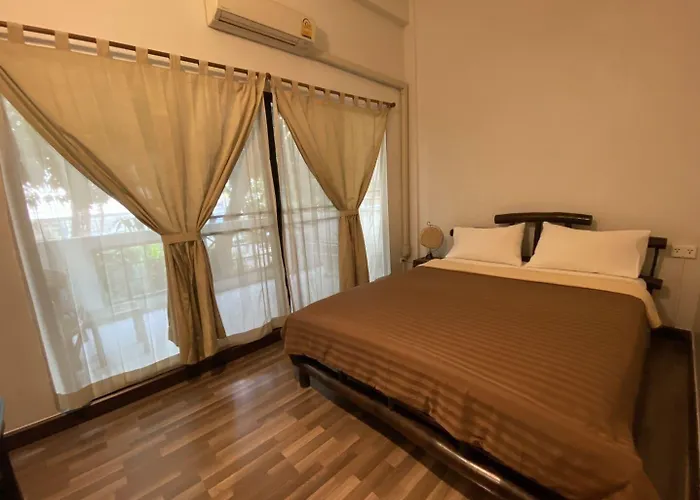 Lamphuhouse 3* Bangkok