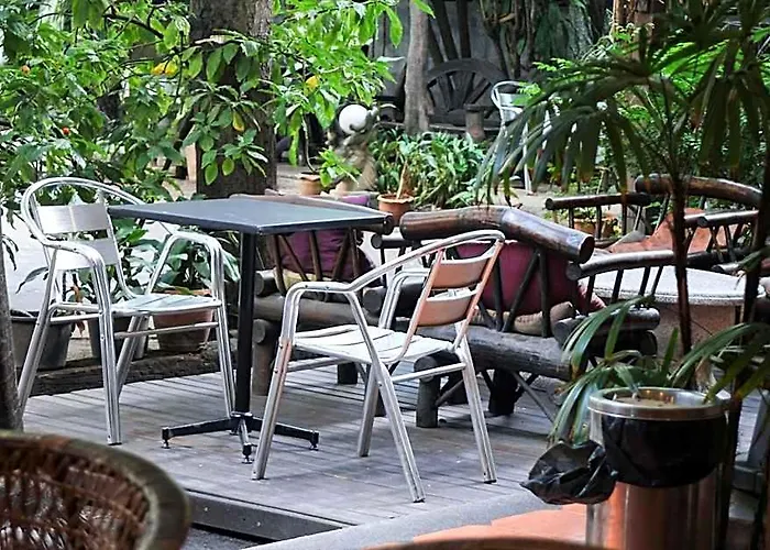 Lamphuhouse Hotel
