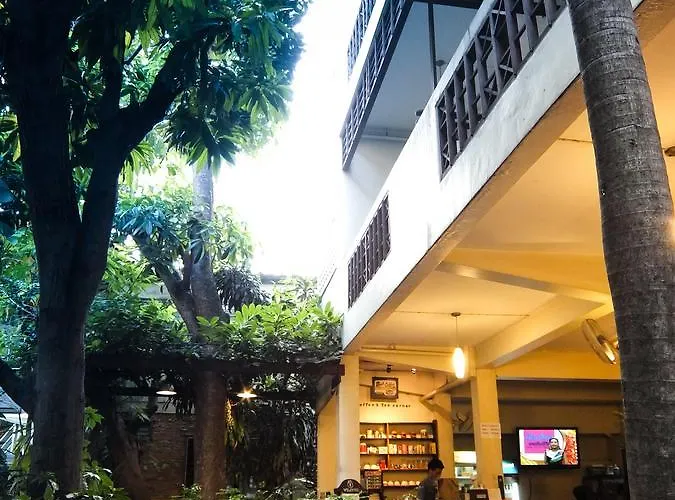 Lamphuhouse Hotel